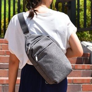 Marimekko Kortteli Crossbody Shoulder Bag in Gray Olive Drab